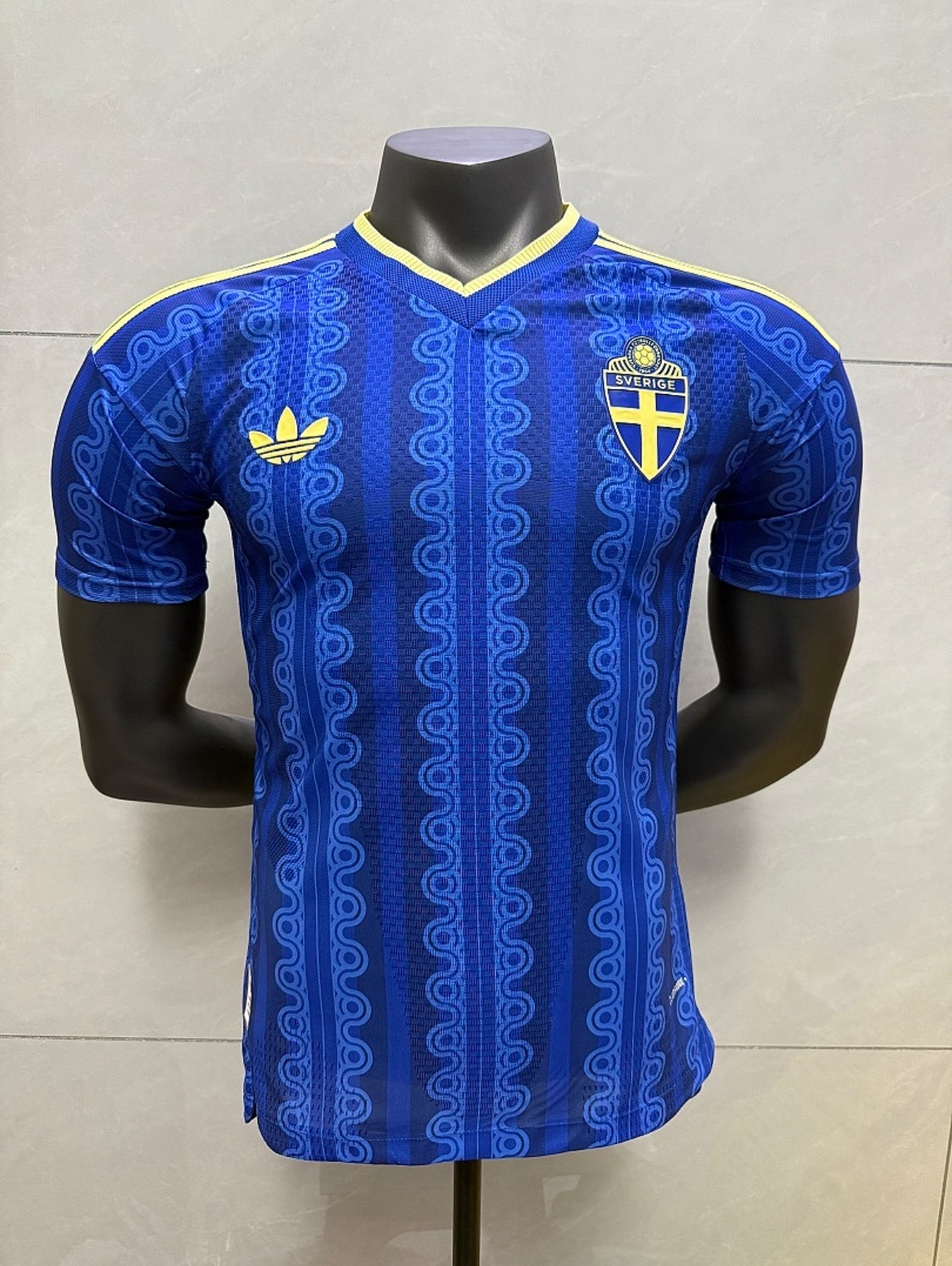 26-27 Sweden (Away)